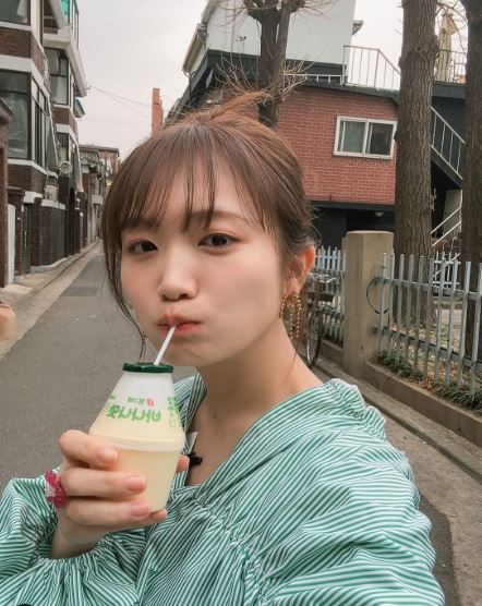 秋元真夏の高校はどこ？芸能活動封印の理由と復帰秘話とは！