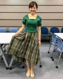 江藤愛の年収で田中みな実を猛追！？?働きすぎ女子アナの逆襲劇！